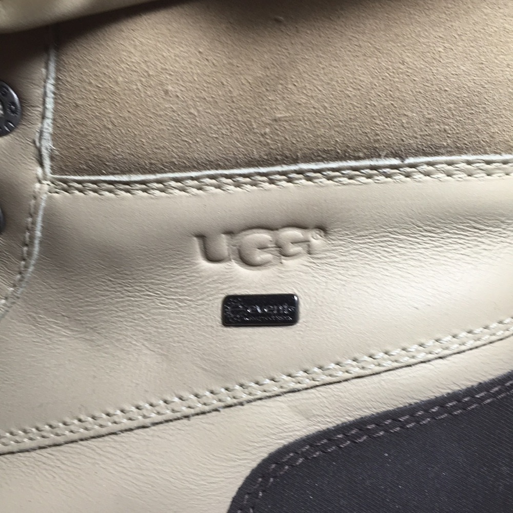 UGG boots authentic - Picture 5 of 8